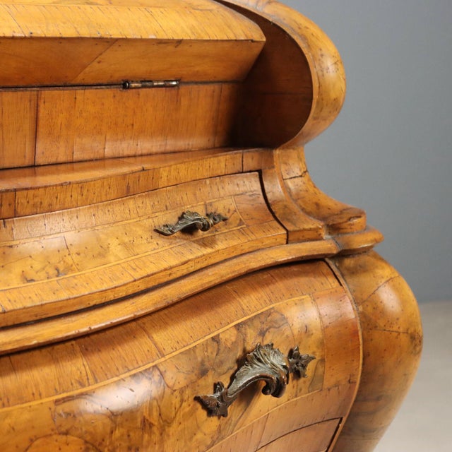 Baroque Style Bureau in Walnut and Maple For Sale - Image 6 of 13