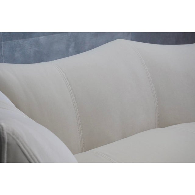 Le Bambole 3-Seater Sofa in Ecru Velvet by Mario Bellini for B&b Italia, 1970s For Sale - Image 6 of 10