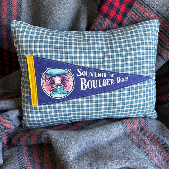 Description: Vintage Boulder Dam Felt Pennant from around the 1940's before it was renamed the Hoover Dam. New navy plaid...