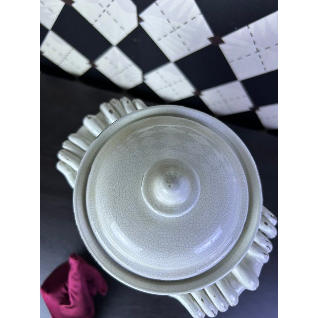 Ivory 1970s Italian Torcivia E Todaro for Fortunata Crackle Glaze Lidded Urn For Sale - Image 8 of 18