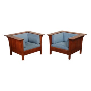 Stickley Mission Collection Pair of Cherry Prairie Chairs For Sale