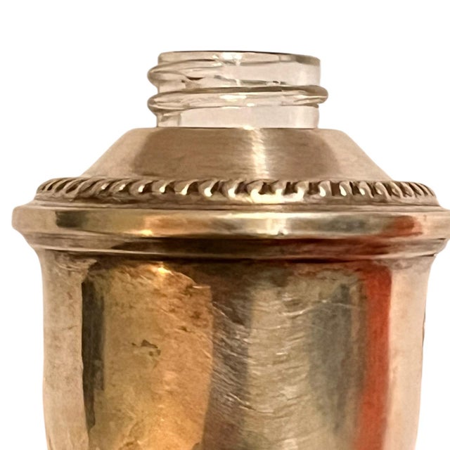 Vintage Duchin Salt Shaker Sterling Silver Weighted Glass Edwardian Victorian Formal Industrial Midieval For Sale In Miami - Image 6 of 7