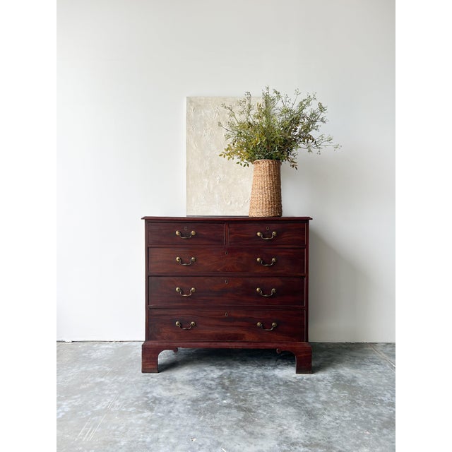 English Antique English George III Chest of Drawers For Sale - Image 3 of 16