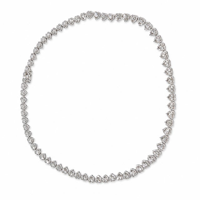 Modern 10k White Gold 6 Ct Natural Diamond Heart Necklace, 20 In For Sale - Image 3 of 9