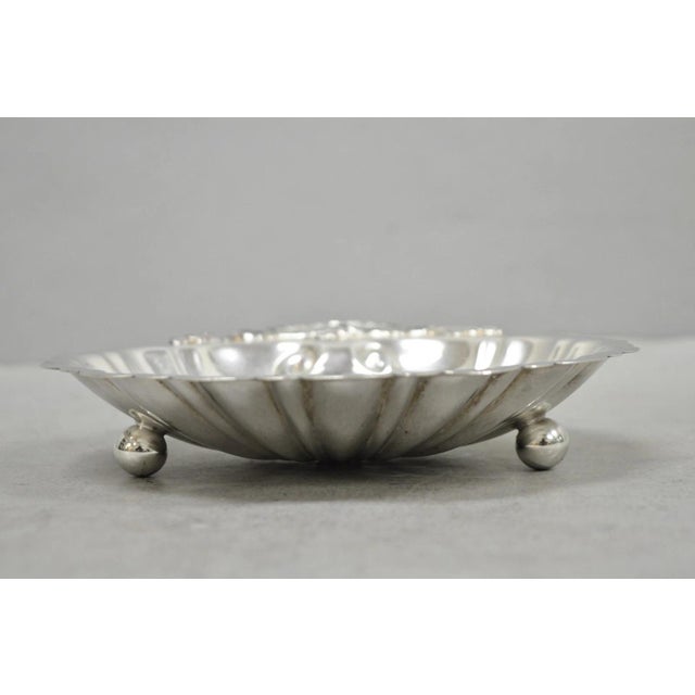 Traditional Vintage English Regency Style Silver Plated Small Clam Shell Trinket Dish For Sale - Image 3 of 13