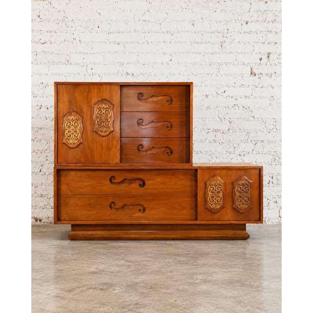 Dimensions makers mark not present. mid century modern style. AI matching found the identical piece and confirmed that it...