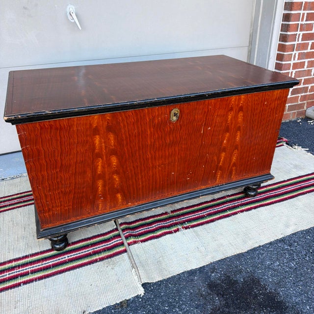 Antique 19th C. Manheim Pa Flame-Grain Painted Blanket Chest With Key For Sale - Image 15 of 18