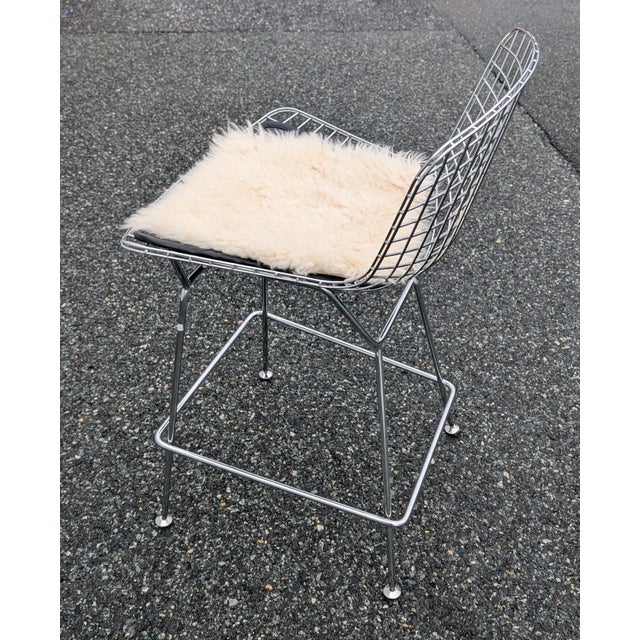 Mid Century Modern Harry Bertoia Style Chrome Wire Metal Bar Stool-Black For Sale - Image 14 of 18