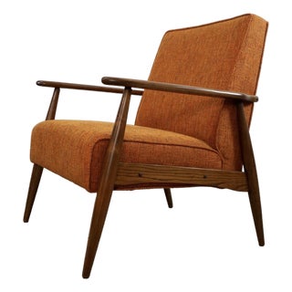 1960’s Mid-Century Modern Lounge Chair in Knoll Textiles For Sale