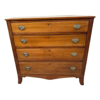 Antique Federal Style Mahogany Serpentine Chest of Drawers., Circa Late 18th to Early 19th Century For Sale