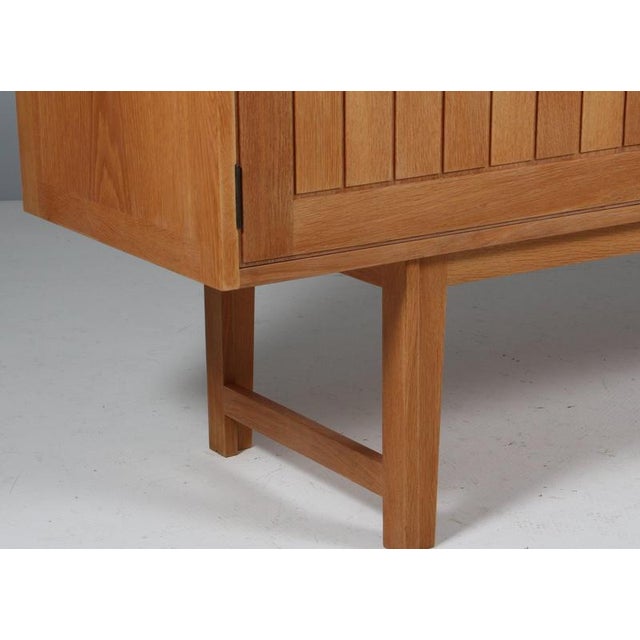 1960s Vintage Danish Sideboard in Oak by Arne Vodder, 1960s For Sale - Image 5 of 10