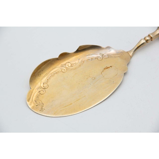 Silver Spatula for Desserts and Sweets, Golden and Embossed, in Good conditions. Designed 1920 to 1949