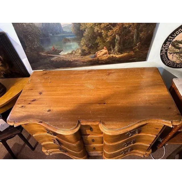 Late 19th Century Serpentine Chest of Drawers For Sale In Aspen - Image 6 of 7