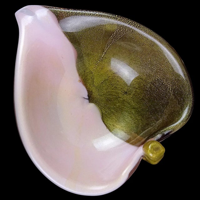 Beautiful vintage Murano hand blown bi-color with gold flecks Italian art glass bowl in amethyst purple and pink....