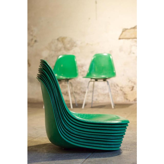 Designer Charles and Ray Eames by publisher Herman Miller in the late 1960s, original hull in fiberglass woven in color...