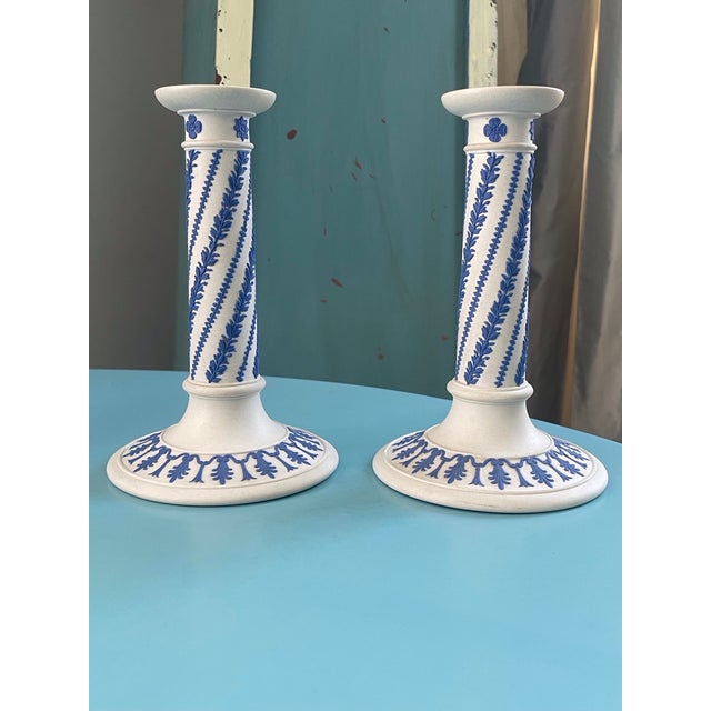 Antique c.1876 Wedgwood White Jasperware Candlesticks - Pair of Rare White Columns With Cobalt Blue Spiral Twist Relief For Sale - Image 12 of 12