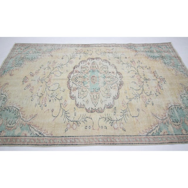 Traditional 1960s Vintage Washed Out Turkish Rug- 4′9″ × 8′ For Sale - Image 3 of 7