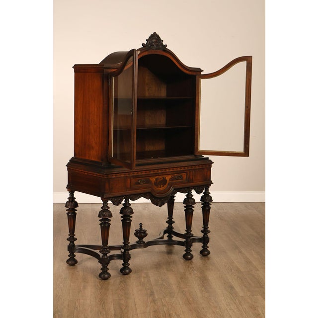 Jacobean Rockford Republic Furniture Company 1920's Walnut China Display Cabinet For Sale - Image 3 of 18