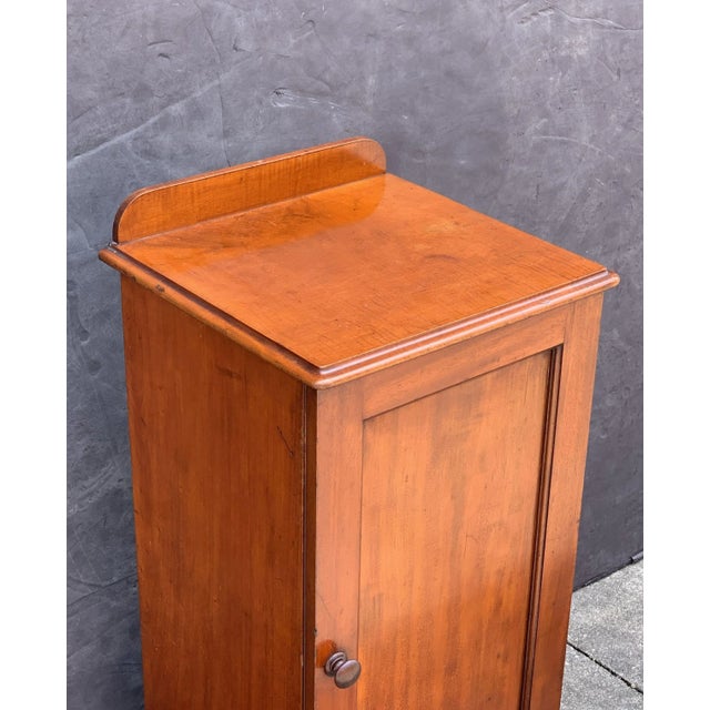 English Nightstand or Bedside Table of Mahogany For Sale In Austin - Image 6 of 13