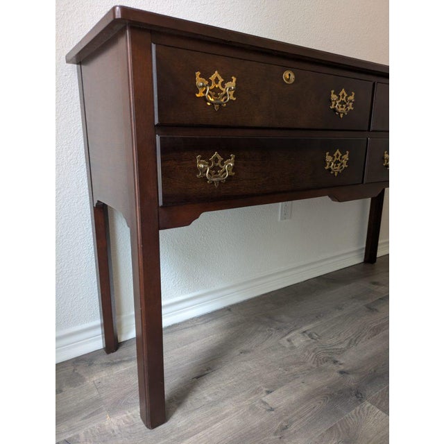 Late 20th Century Madison Square 4-Drawer Figured Mahogany Server With Brass Pulls For Sale - Image 5 of 9