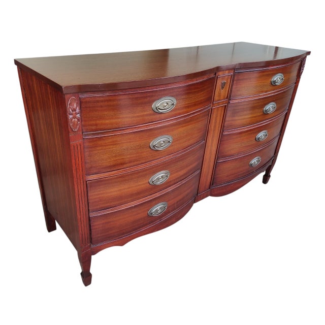 Beautiful vintage Dixie brand chest of drawers with classic mid-century modern lines and rich wood tones. Restored...