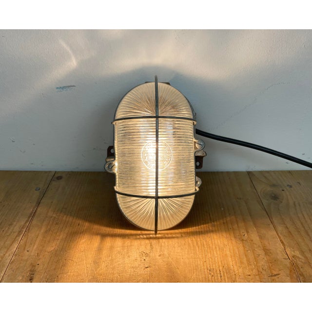 French Industrial Cast Iron Wall Lamp from Electro Fonte, Paris, 1960s For Sale - Image 15 of 18