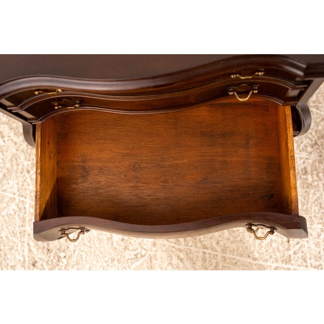 1980s Boston Style Kettle Base Small Mahogany Accent Chest For Sale In Philadelphia - Image 6 of 15