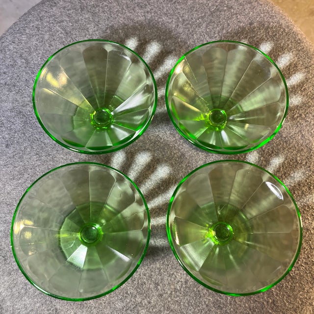 Early 20th Century Uranium Sherbet/Dessert Cups- Set of 4 For Sale In Orlando - Image 6 of 8