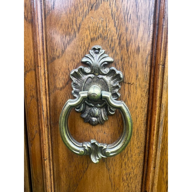 Thomasville Mystique Drum End Tables - a Pair For Sale In New York - Image 6 of 9