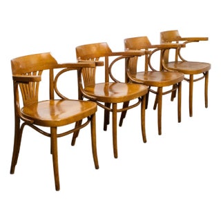 Late 19th Century Bauhaus Beech Bentwood Thonet Style Fan Back Captains Armchairs Set of 4 For Sale