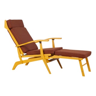Yellow Lacquered Folding Deck Chair with Cushion, Italy, 1950s For Sale