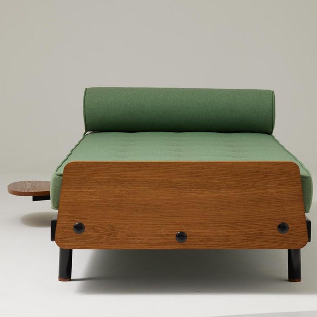 Mid-Century Modern S.C.A.L. Daybed attributed to Jean Prouvé, 1950s For Sale - Image 17 of 18