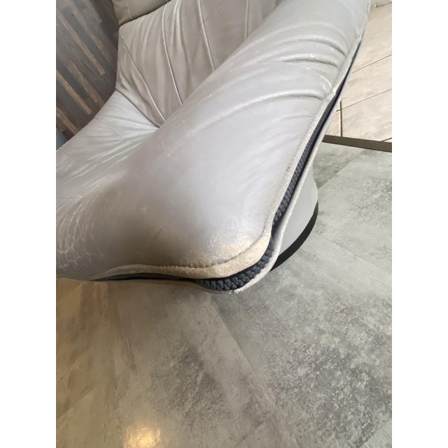 Set of Mantis Swivel Lounge Chair and Leather Ottoman by Gerard Van Den Berg, 1970s For Sale - Image 9 of 18