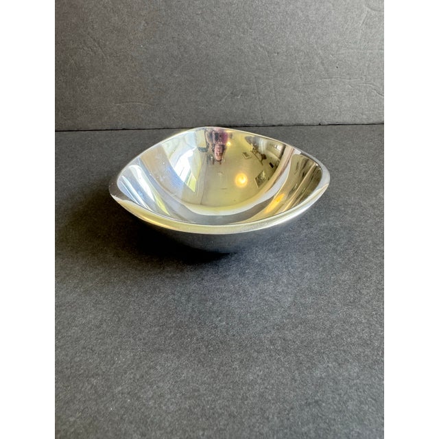 Nambe Nambe Tri-Corner Small Bowl Decorative Silver Trinket Catchall Dish Nut 4.5" For Sale - Image 4 of 9