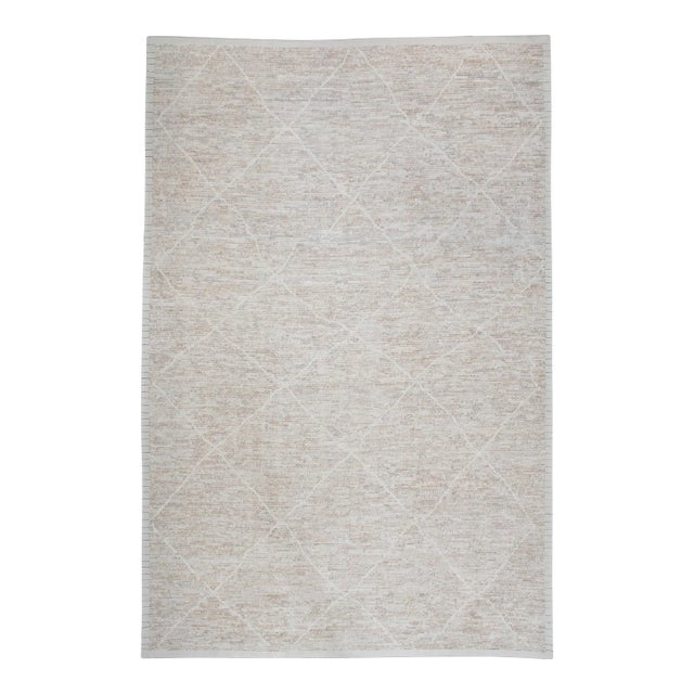 21st Century Modern Moroccan Wool Style Rug 9'9"x14'7" For Sale