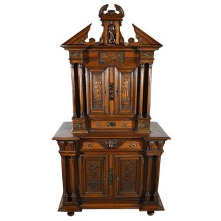 Small Mid-19th Century Renaissance Style 2-Body Buffet in Walnut For Sale