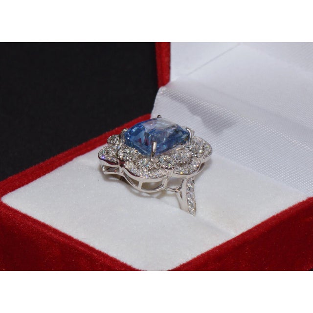 GIA Natural 9.66CTS VS F Diamond No Heat Blue Sapphire 750 18K Gold Cocktail Ring, size 6.5 For Sale In Dallas - Image 6 of 11