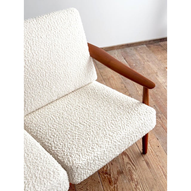 Cream Danish Model 164 Sofa by Arne Vodder for France & Son For Sale - Image 8 of 17