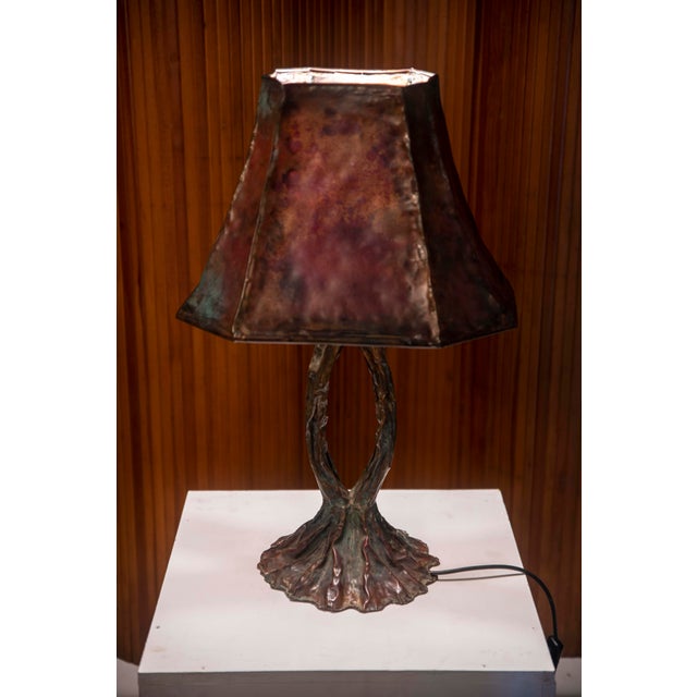 Brutalist Sculptural Table Lamp in Patinated Copper, 1980s For Sale - Image 10 of 11