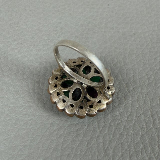 Late 20th Century Vintage 925 Silver Daisy Pendant Necklace and Ring Set in Emerald, Ruby, and Zircon from Ignoto, 1970s, Set of 2 For Sale - Image 5 of 11
