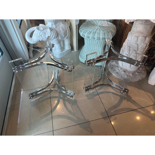 Vintage Modern Pair of Lucite & Chrome End Side Drink Tables Polished For Sale - Image 12 of 12