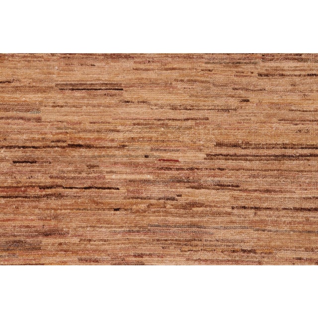 1990s Shabby Chic Gabbeh Beige/Rust Wool Rug - 6'3'' X 7'9'' For Sale - Image 5 of 10