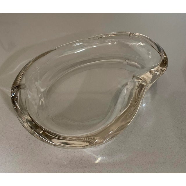 Transparent Mid 20th Century Large Glass Kidney Shaped Ashtray For Sale - Image 8 of 8