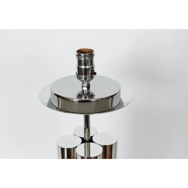 1960s Quadrilobed Polished Aluminum Table Lamp with Frosted Globe Attributed to Robert Sonneman for George Kovacs For Sale - Image 6 of 12