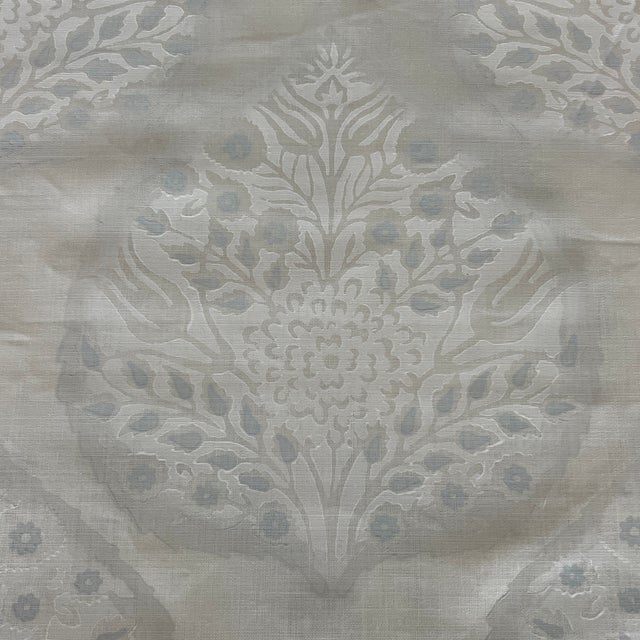 Designer Galbraith & Paul Lotus Hand Printed Linen Fabric Snow- 1 3/4 Yards For Sale In New York - Image 6 of 6