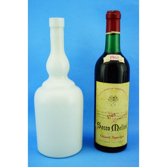 19th Century Morandi Bottle Vase in White Opaline Milk Glass attributed to Salviati Murano, Italy For Sale - Image 5 of 18
