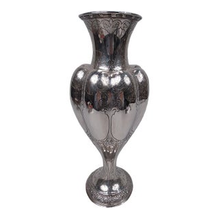 Tiffany Vase 11579 Antique Victorian Classical American Sterling Silver 1902/7 For Sale