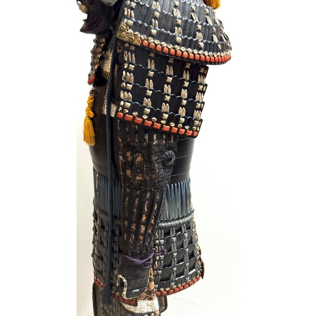 Showa-Period Japanese Samurai Armor (Yoroi), with Paulownia Crest, Post-WWII For Sale - Image 4 of 18