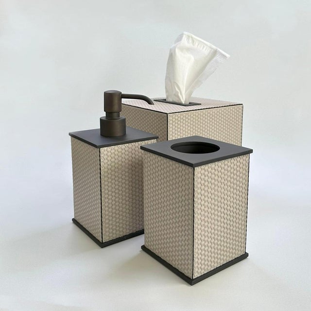 Taupe Leather & Bronze Bathroom Accessories Set from Giobagnara Firenze, 2016, Set of 3 For Sale - Image 6 of 10