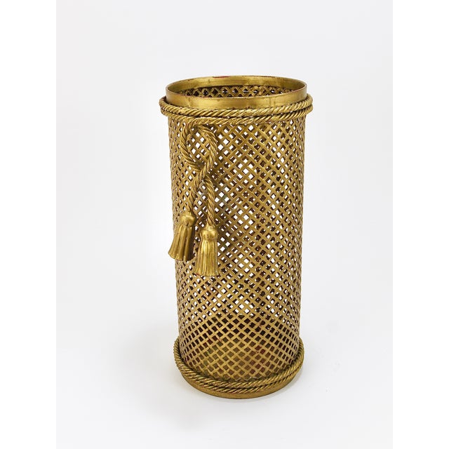 Gold Hollywood Regency Gilt Metal Rope and Tassel Umbrella Stand, 1950 For Sale - Image 8 of 18